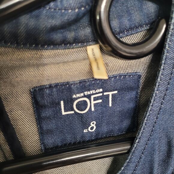 Ann Taylor Loft Women’s 8 (S-M) Denim Fitted Button Up Peplum Hem Blazer - Picture 4 of 5